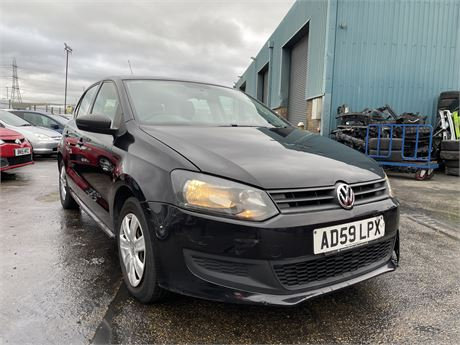 2010 VOLK POLO BREAKING SPARES AIRBAG LEATHER SEATS ALLOY DOORS AXLE HUBS CORNERS