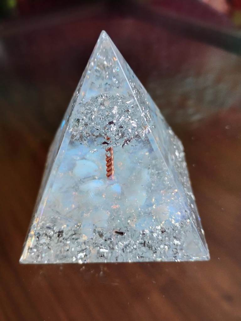 Silvery Tree Pyramid 