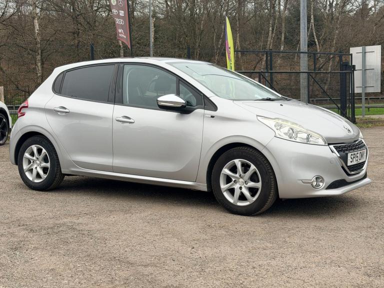 2015 Peugeot 208 1.2 VTi Style 5dr HATCHBACK PETROL Manual
