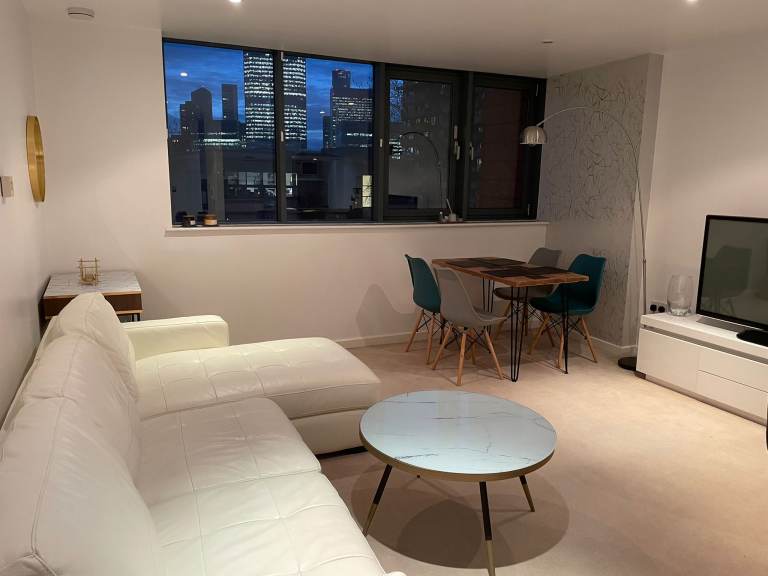 1 bedroom flat in East India Dock Road, London, E14