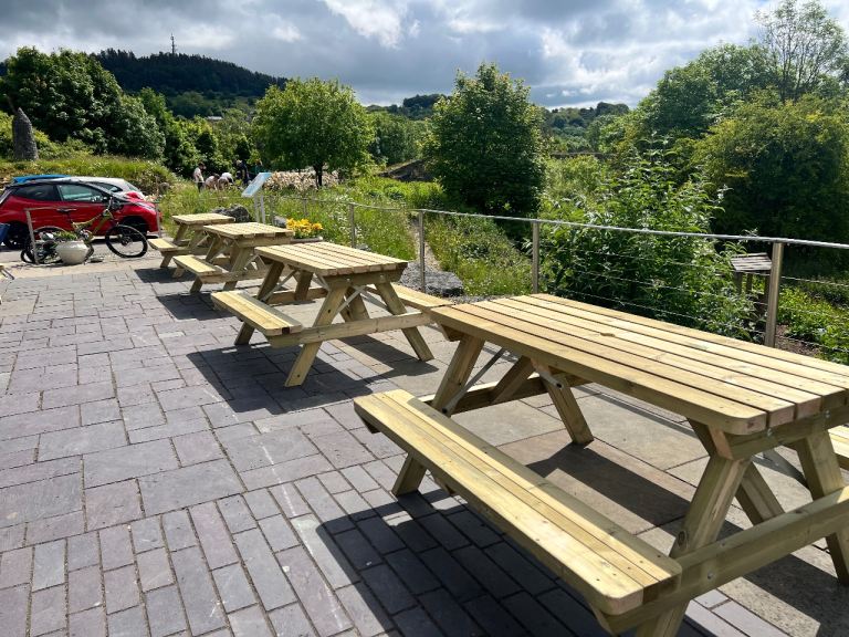 Pub and restaurant furniture 