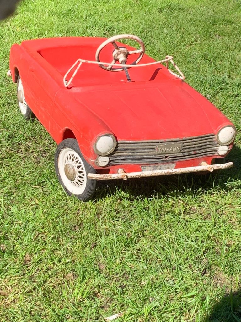 Vintage triang peddle car 