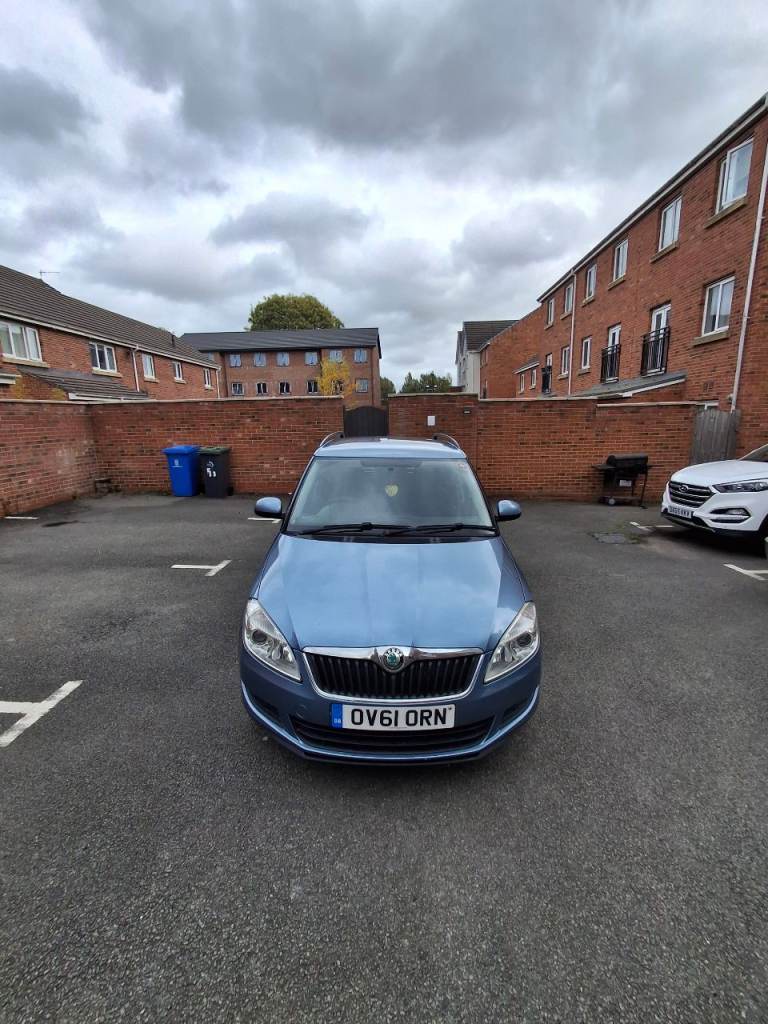 Skoda, FABIA, Estate, 2012, Manual, 1598 (cc), 5 doors