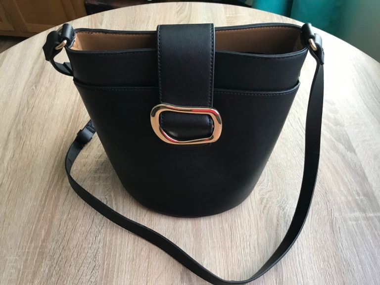 Ladies Bucket Bag 