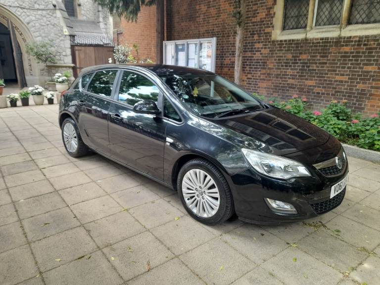 Vauxhall, ASTRA, Hatchback, 2011, Manual, 1598 (cc), 5 doors