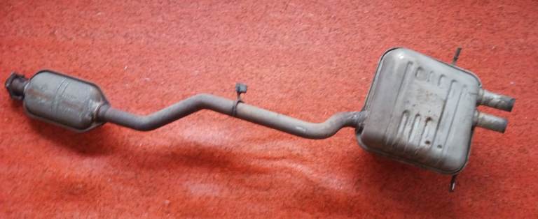 Genuine 2006 Mercedes C-Class w203 Mid & Rear Exhaust Section / Tail Pipe