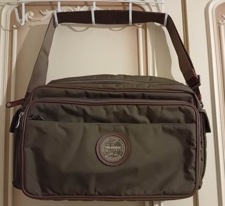 THE BRIDGE WAYFARER (Bag) Excellent condition.
