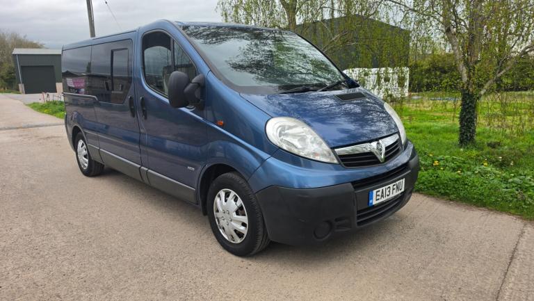 2013 Vauxhall Vivaro 2.0CDTI [115PS] Combi 2.9t Euro 5 MPV Diesel Manual