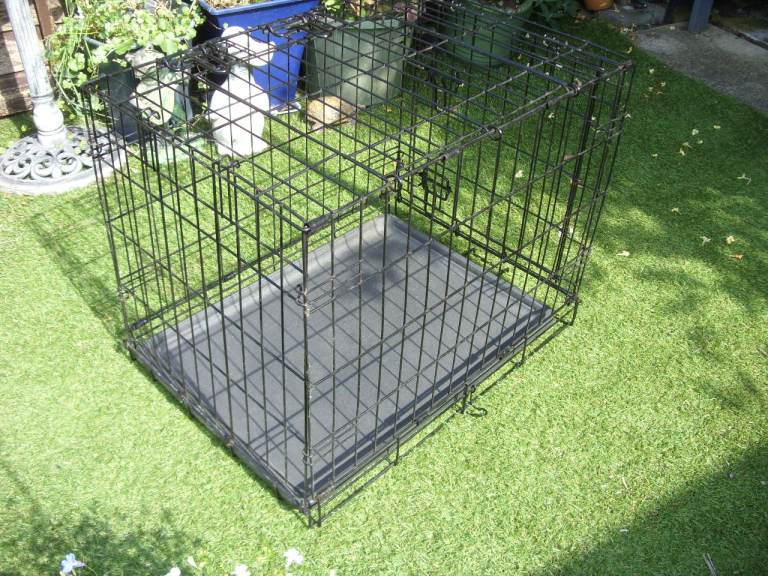 Small dog or cat crate/carrier