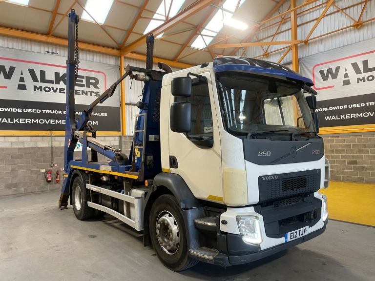 VOLVO FL250 18 TONNE 4X2 SKIP LOADER - 2017 - LK17 JYF