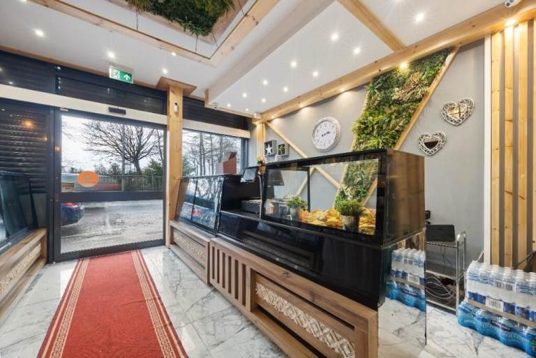 Meticulously Refurbished Family Restaurant Available TO LET,  £730.00 PER WEEK