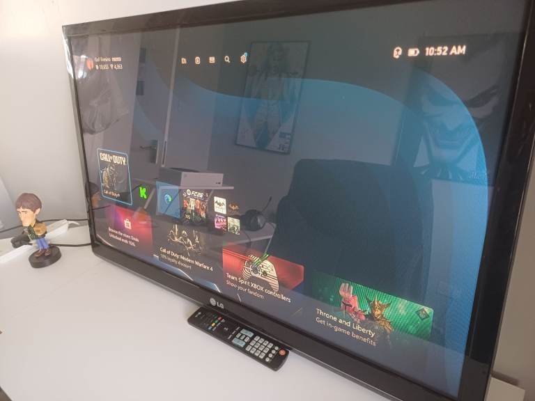 Lg tv not a smart tv comes with remote 