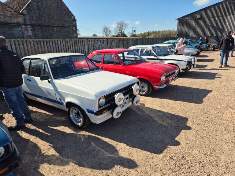 Ford, ESCORT POPULAR PLUS, 1975, 1558 (cc)