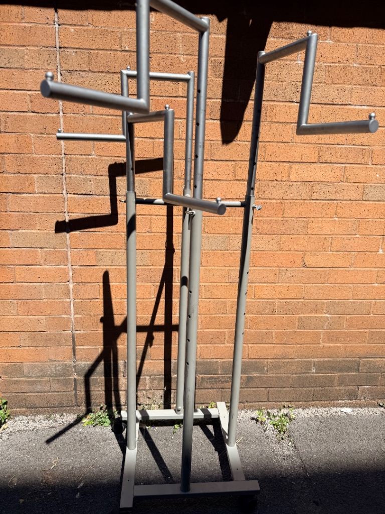Cloths rail, 4 arms, adjustable, very strong