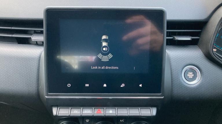 2022 Renault Clio 1.6 E-TECH Hybrid 140 Iconic 5dr Auto HATCHBACK PETROL/ELECTRIC Automatic