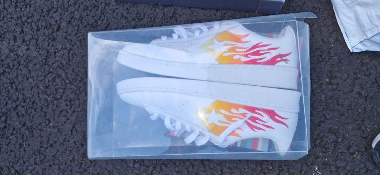New CONVERSE TRAINERS 7.5 
