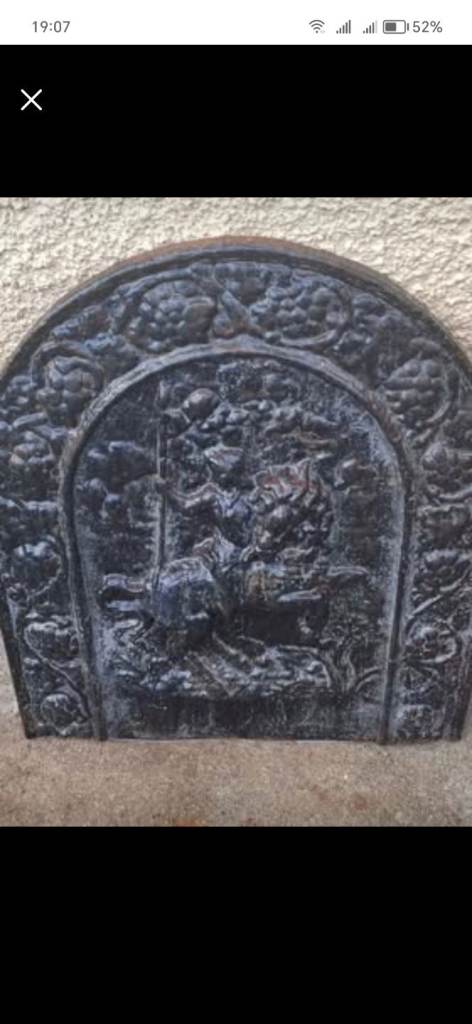 Antique Cast Iron Fireback / Fireplace Plate – Hunting Scene – 32kg