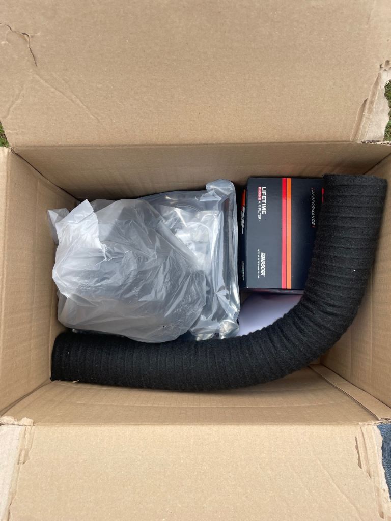 Mountune Ford fiesta mk6 st cold air intake system 
