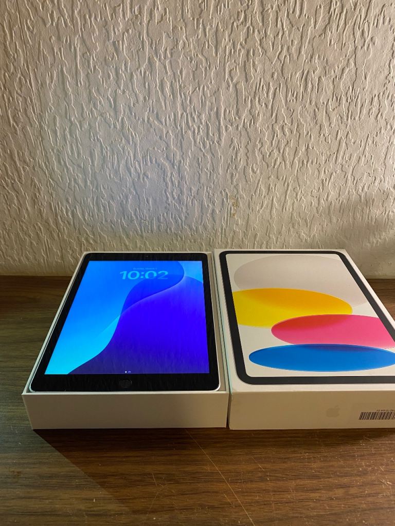 Apple iPad 9th Generation A2602 2021 Cellular 10.2 Wi-Fi 64GB Grey Very Good 