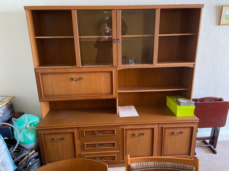 Display cabinet/wall unit