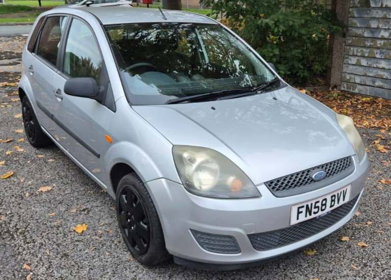 MOT - 16th of October 2026. 3 Owners. Ford Fiesta Style Climate - 2008/58- 1.25 Petrol Manual 5 door