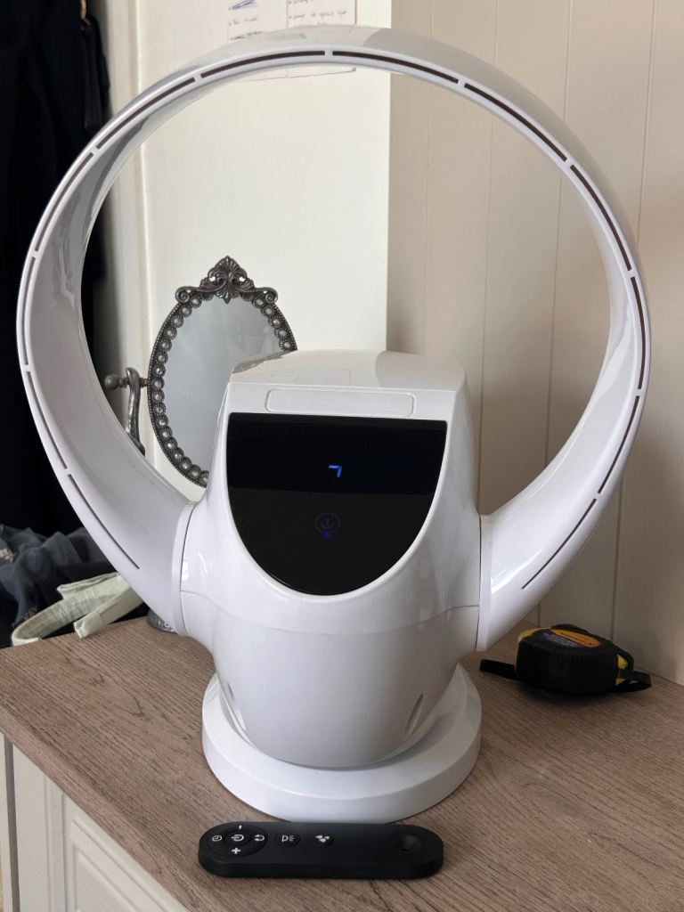 Modern Bladeless Pedestal Fan with Remote – White, Good Condition