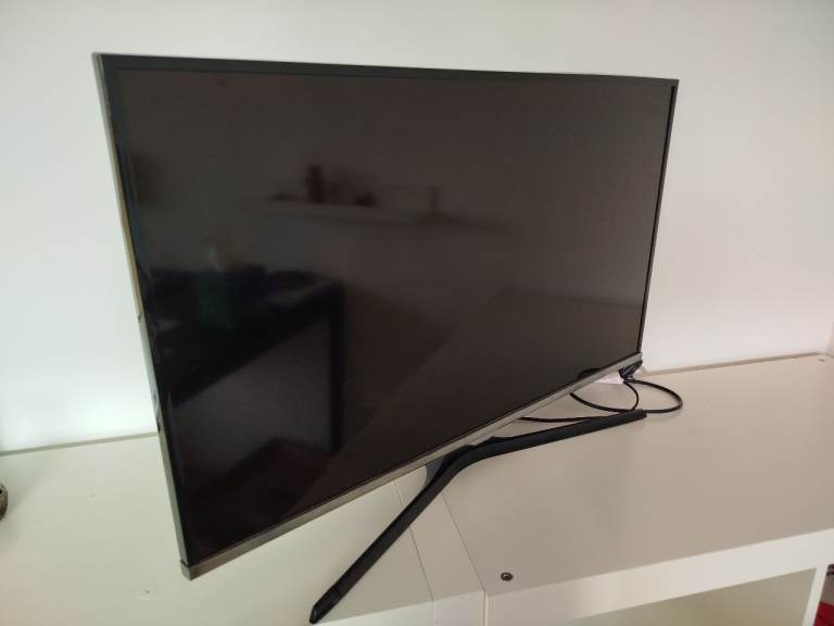 Samsung monitor with HDMI and USB connection