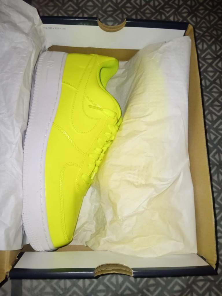 Nike Air Force 1 neon patent 