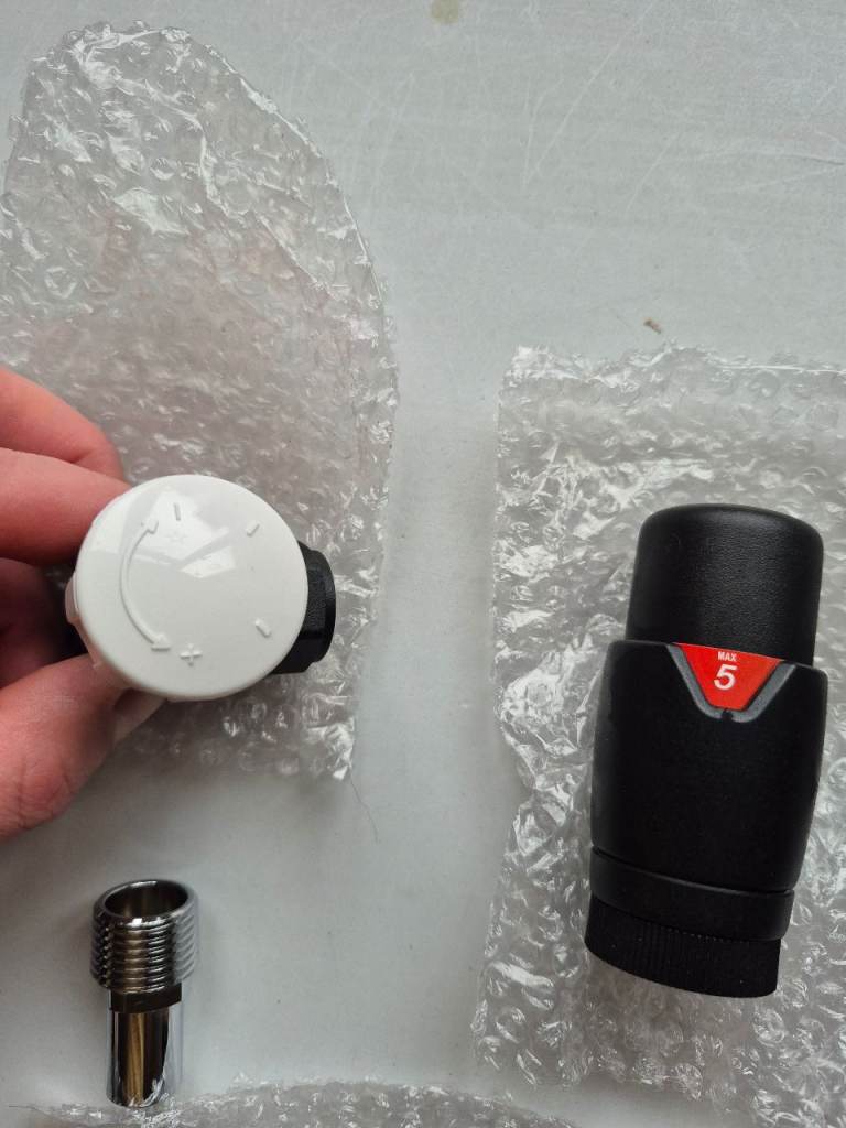 Eastbrook Angle Designer TRV with lockshield 15mm 