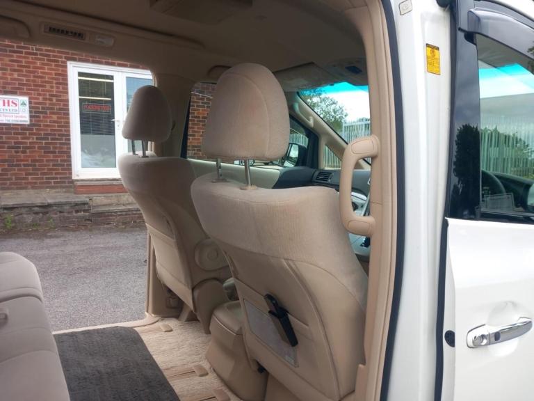 2012 Toyota Vellfire 2.4 Automatic Luxury People Carrier MPV Petrol Automatic