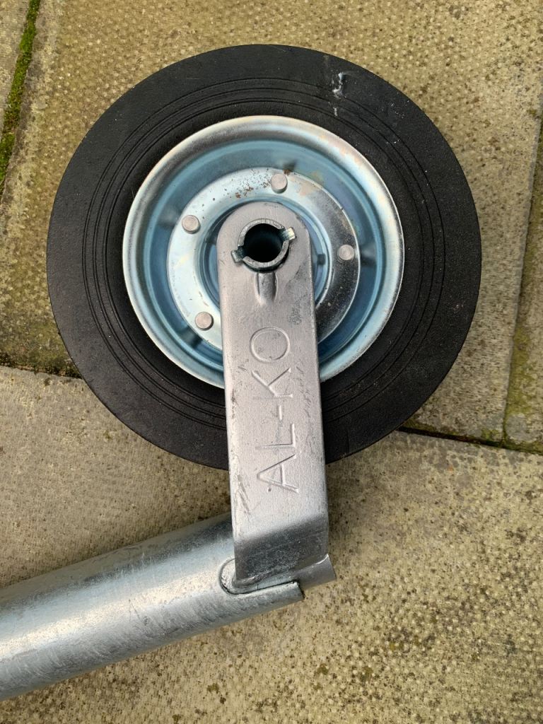 Brand new never used jockey wheel and clamp