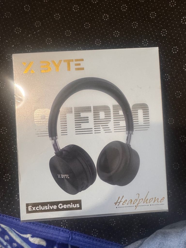 XBYTE Exclusive Genius Stereo Headphones - Brand New, Boxed