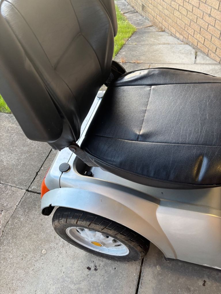 Mobility scooter