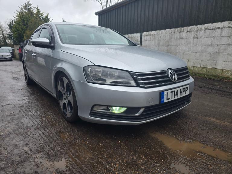 2014 Volkswagen Passat 1.6 TDI Bluemotion Tech S 4dr SALOON Diesel Manual