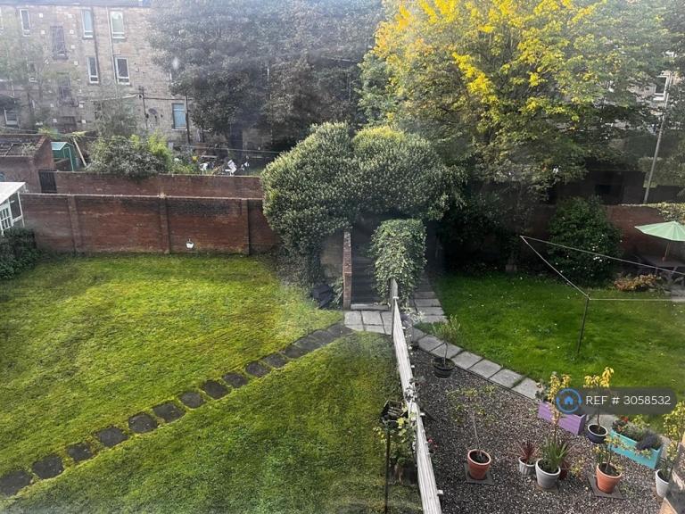 4 bedroom flat in Clifford St, Glasgow, G51 (4 bed) (#3058532)