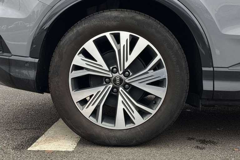 2025 Audi Q4 e-tron 250kW 55 Quattro 82kWh Sport 5dr Auto [Leather] SUV Electric Automatic