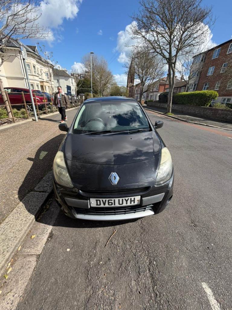 Renault clio music 2011