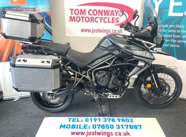 TRIUMPH TIGER 800 XCA, 2018(18), 3 OWNERS, 17,783 MILES, FSH, SUPERB, £6995
