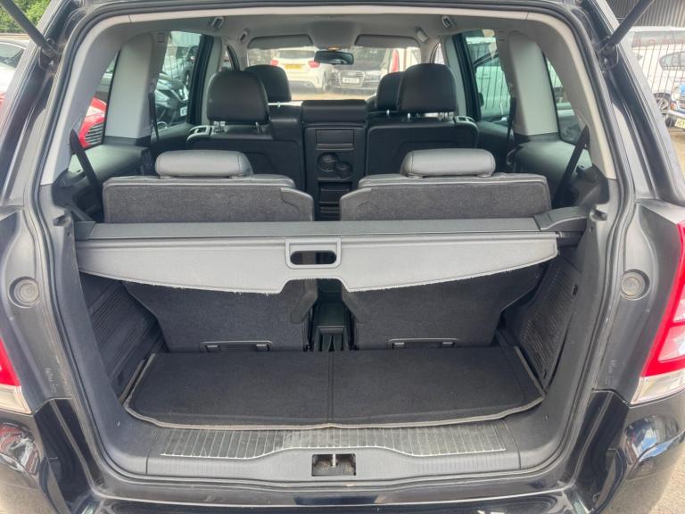 2009 Vauxhall Zafira 1.8i Elite 5dr MPV PETROL Manual