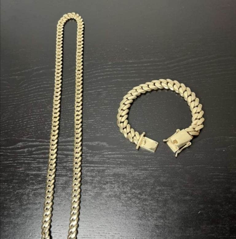 9ct gold cuban link chain and bracelet 