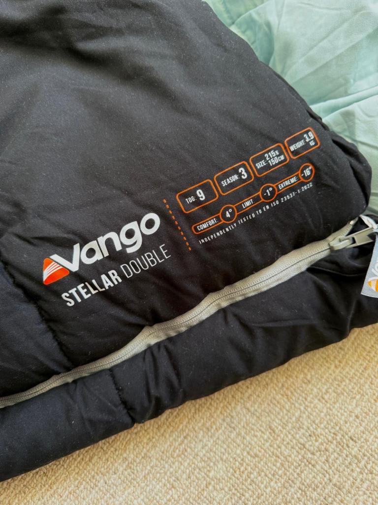 Vango Stellar Double Sleeping Bag (GOOD AS NEW)