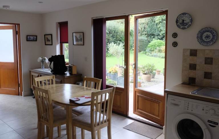 Wooden Kitchen Table with Four Chairs – Good Condition