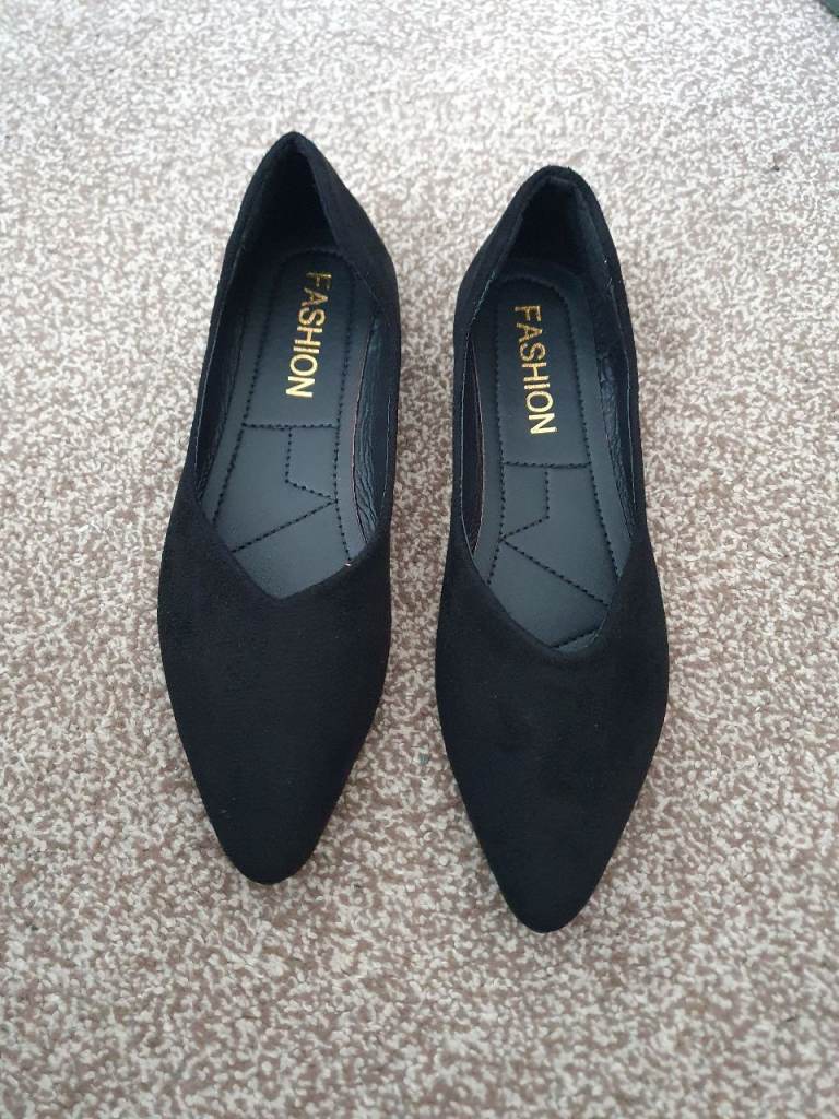 Brand New Women's Black Flats. Size 5