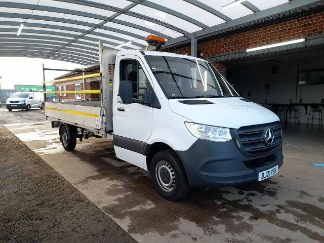 2021 Mercedes-Benz Sprinter 2.0 315 CDI Progressive Chassis Cab 2dr Diesel Manual RWD L3 Euro 6 (...