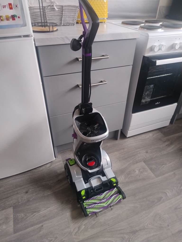 Bissell carpet&upholstery cleaner 