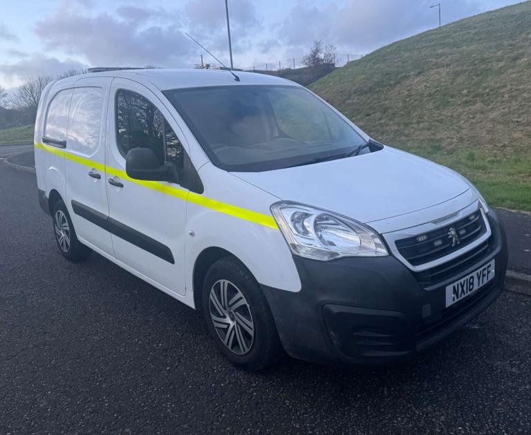 2018 Peugeot Partner 715 S 1.6 BlueHDi 100 Crew Van PANEL VAN DIESEL Manual