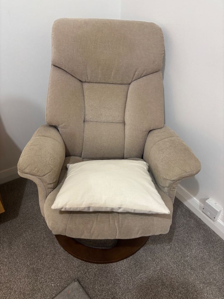Recliner Chair Free Collection only 