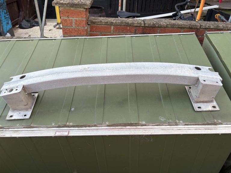 BMW X6 rear reinforcement crash bar