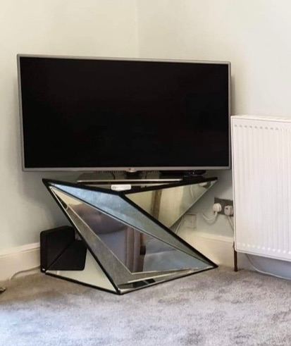 Solid glass coffee table - FREE