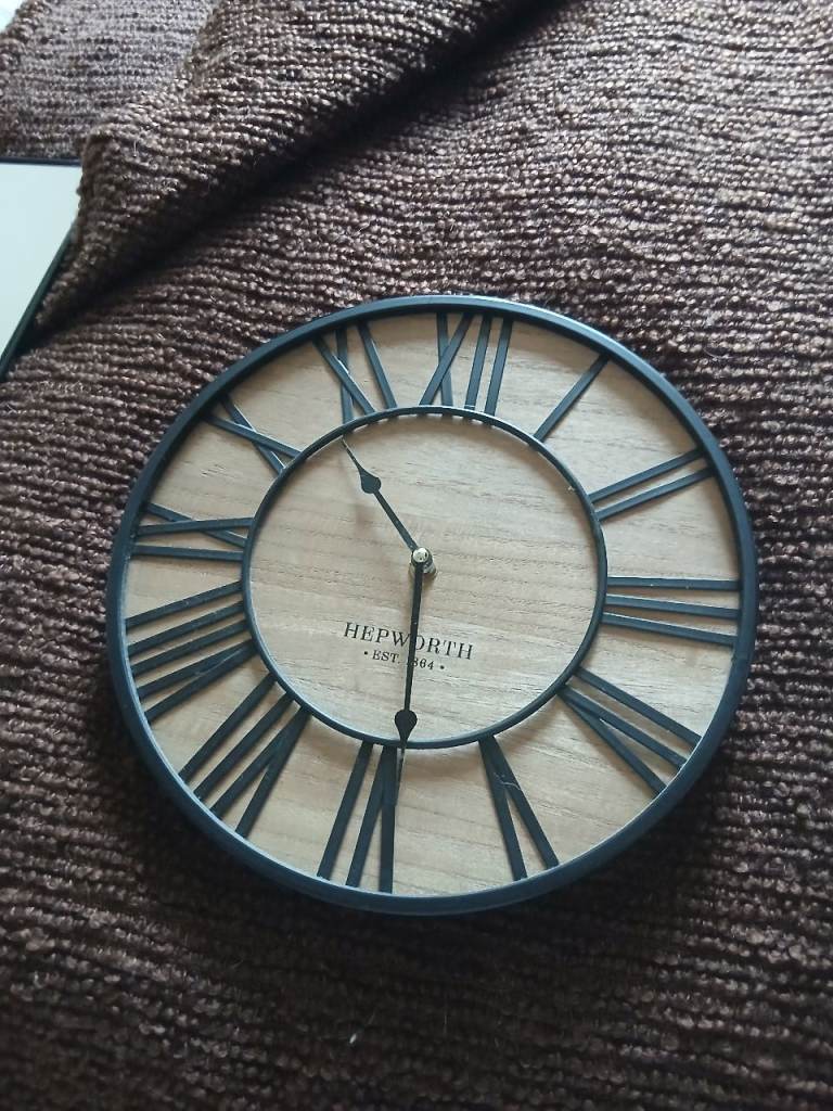 Next bronx vlock Good Condition